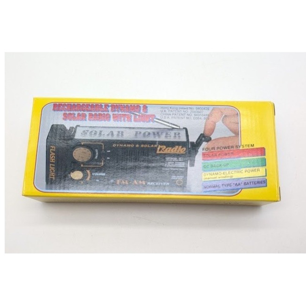 Vintage Rechargeable Dynamo Solar Emergency Radio Flashlight AM Hand Crank Prep